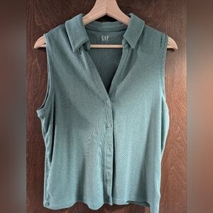 GAP Women's Modern Ribbed Crop Polo Shirt Medium